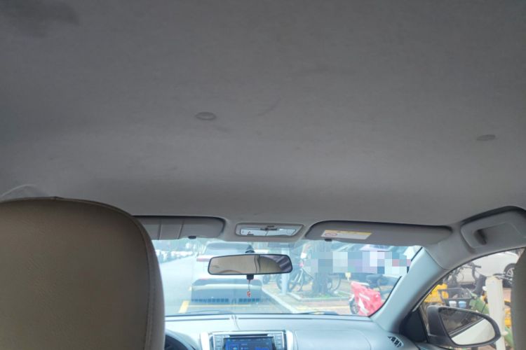 Used Toyota YARiS L Zhi Xuan 2015 1.5E Automatic Charm Edition Headliner