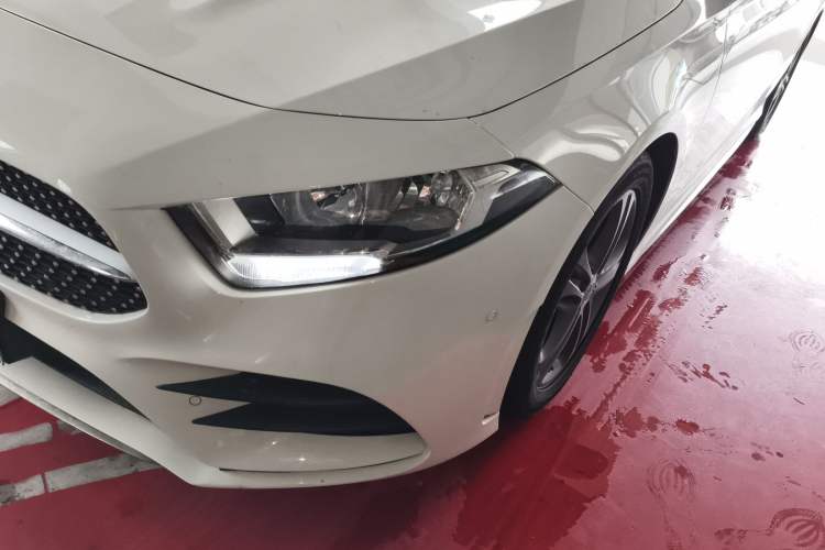 Used Mercedes-Benz A-Class 2020 Second Facelift A 180 L Sport Sedan Left Front Headlight