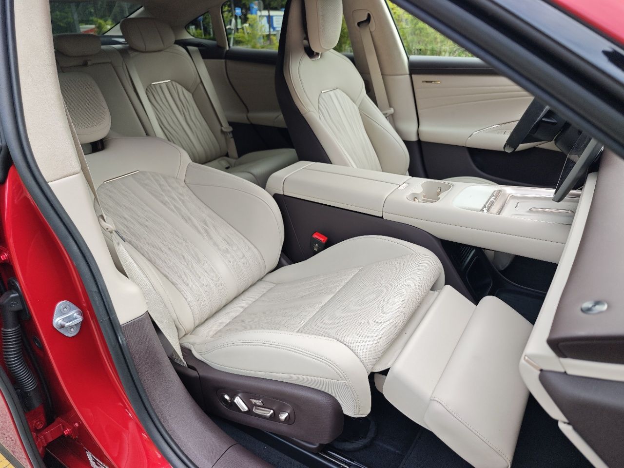 Xiaomi Auto SU7 2026 Model Max — снимка 19