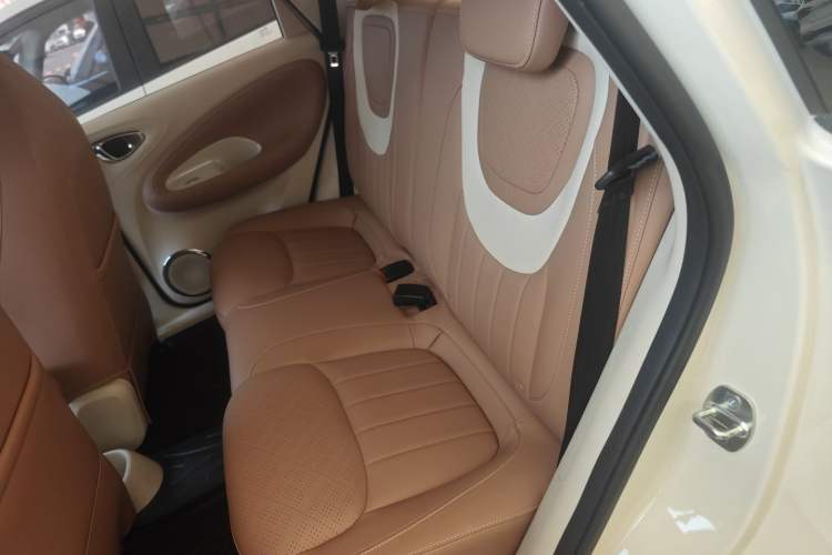 Used Wuling Bingo 2025 410 km Lingxi Deluxe Edition Left Rear Seat