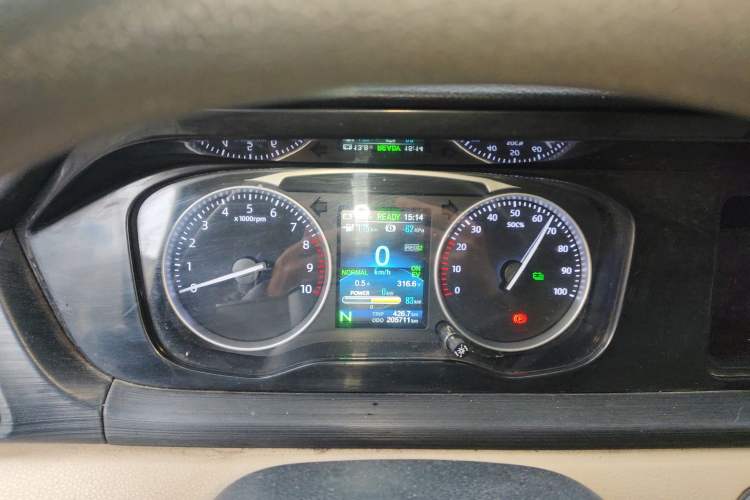 Used CHANGAN KUAYUE Xing V7 EV 2022 Standard Model 240 km Instrument Cluster