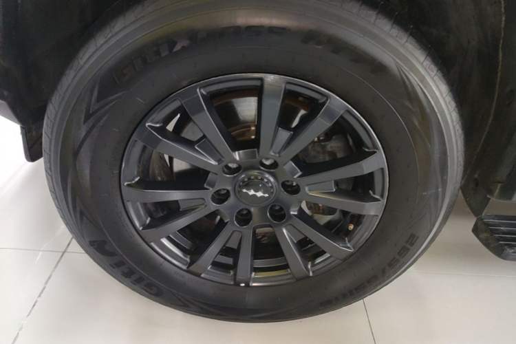 Used Formula Leopard 5 2023 Navigator Edition Exterior 4