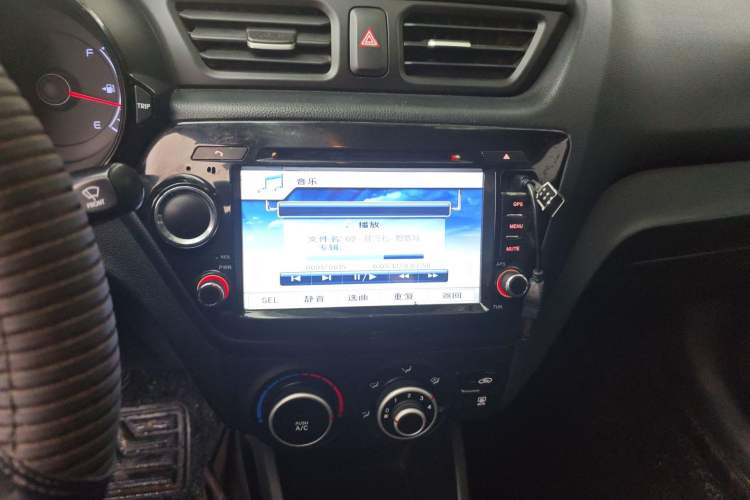 Used Kia K2 2011 Sedan 1.4L Manual Transmission GL