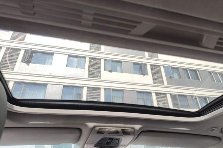 Used BMW 3 Series 2013 320Li Fashion Model
