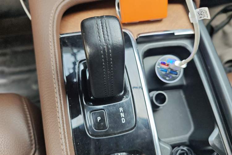 Used Volvo XC90 2021 B6 Zhiyi Luxury Edition 7-Seater Gear Lever