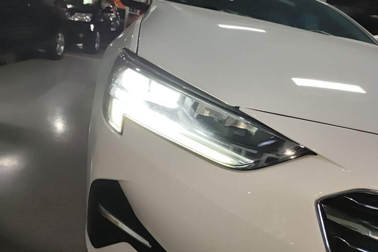 Used Buick Regal 2020 552T Elite Edition Right Front Headlight