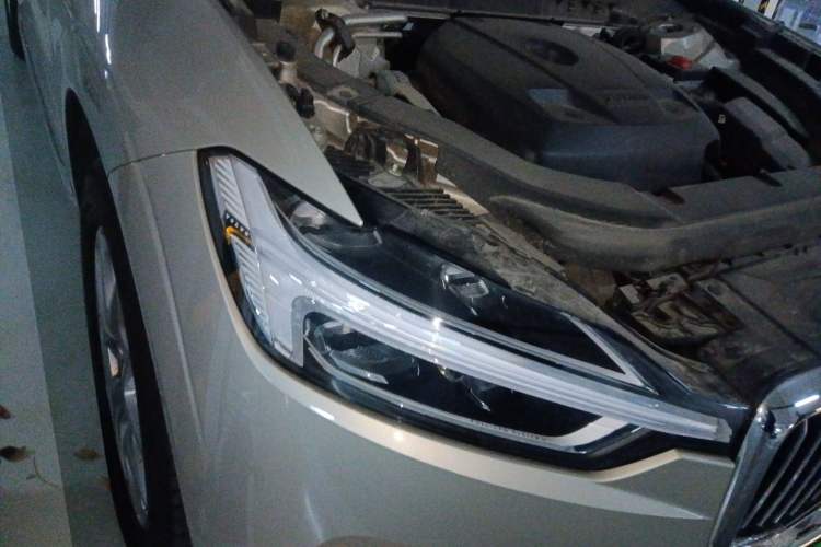 Used Volvo XC60 2020 T5 4x4 Zhiyi Luxury Edition Right Front Headlight