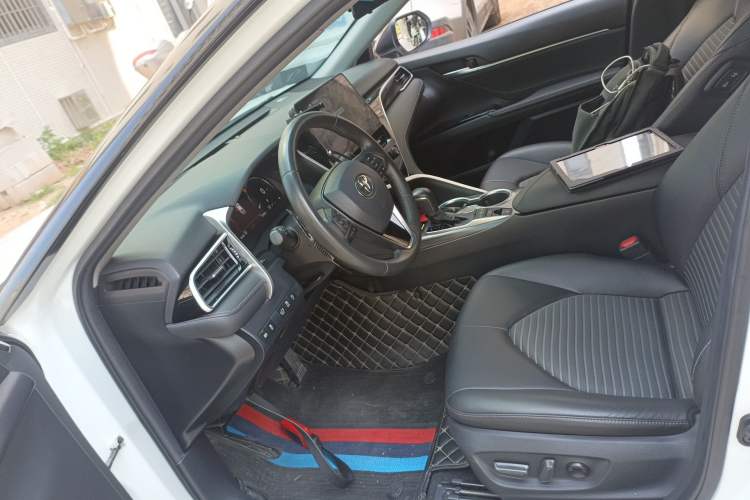 Used Toyota Camry 2022 2.5S Knight Edition Left Front Seat