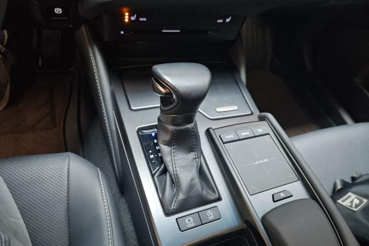 Used Lexus ES 2021 200 Excellence Edition
