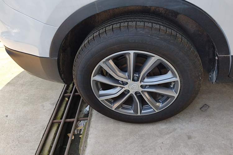 Used Geely Auto Emgrand X7 Sport 2018 1.8TD Automatic Two-Wheel Drive Smart Connect 4G Internet Edition