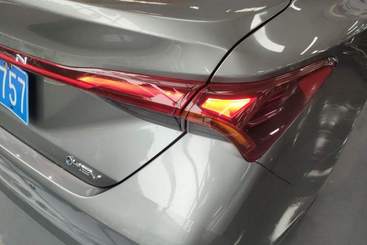 Used Toyota Avalon 2024 Dual-Motor 2.0L Luxury Edition