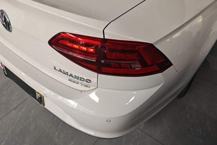 Used Volkswagen Lamando 2021 230TSI DSG Fashion Edition