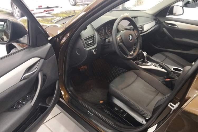 Used BMW X1 2014 sDrive18i Leading Model Driver Seat