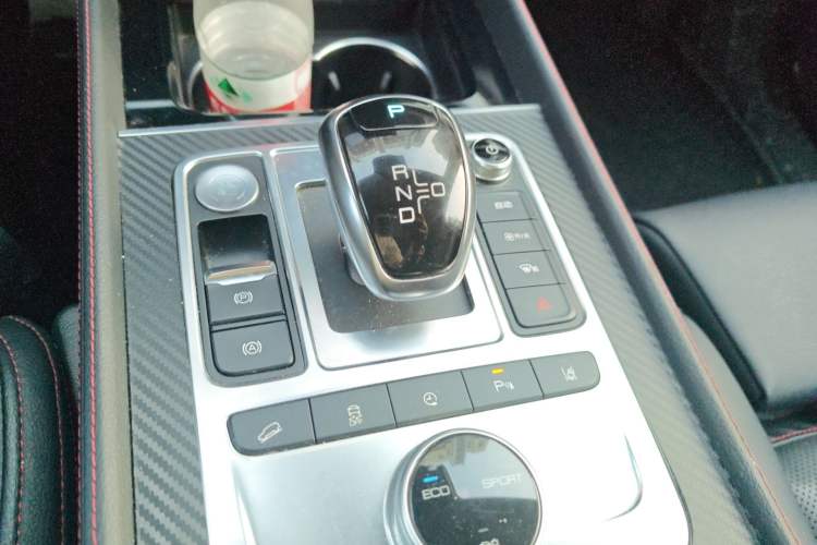 Used BYD Tang New Energy 2019 EV600D Four-Wheel Drive Smart Connectivity Leading Model Gear Lever