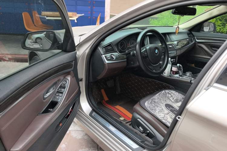 Used BMW 5 Series 2014 525Li Luxury Design Package Driver Seat