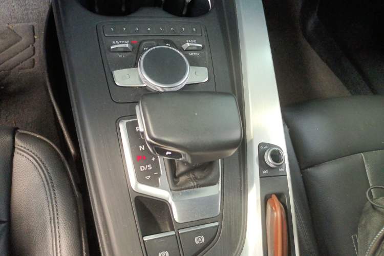 Used Audi A4L 2019 40 TFSI Fashion Version China V
