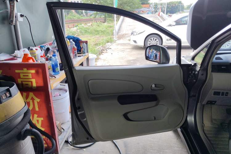 Used Venucia D50 2015 1.6L Automatic Fashion Edition