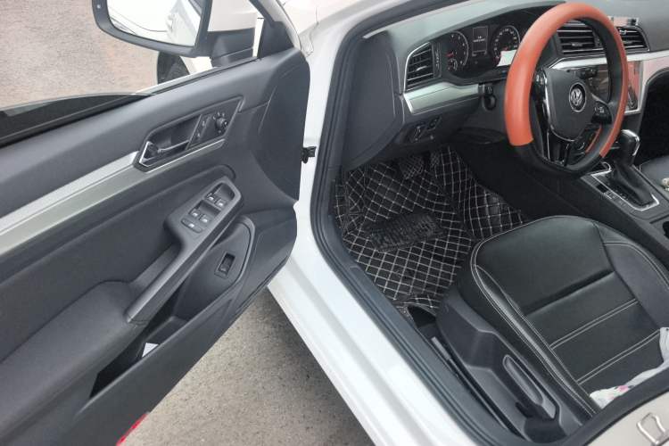 Used Volkswagen Lamando 2021 230TSI DSG Fashion Edition Driver Seat