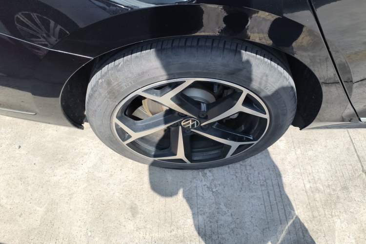 Used Volkswagen Passat 2023 Restyled 330TSI Starry Luxury Edition Exterior 5