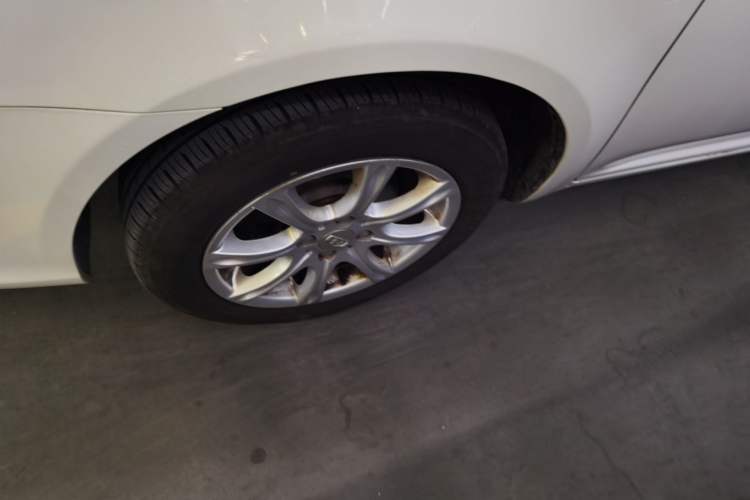 Used Geely Auto Diamond 2016 1.5L Manual Entry-Level Model China IV Standard