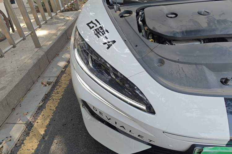 Used Denza Z9GT 2024 1100 4x4 Ultra First Edition Right Front Headlight