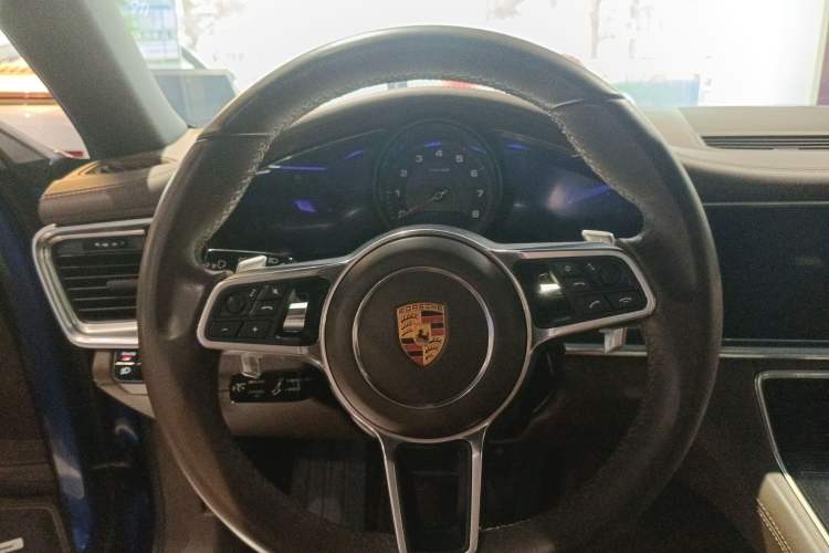 Used Porsche Panamera 2017 Panamera 3.0T Steering Wheel