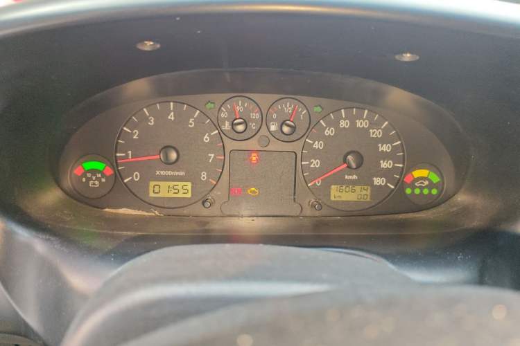 Used JAC Group Refine 2011 2.0L Shuttle Gasoline Standard Edition HFC4GA3
