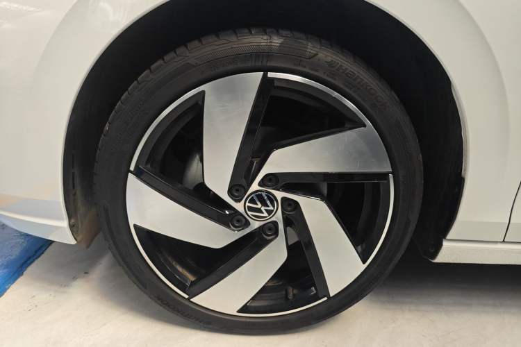 Used Volkswagen Golf 2023 Facelift 280TSI DSG Pro
