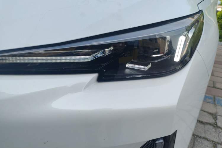 Used CHANGAN NEVO Q05 2025 Truly Delicious Version 125cc Beyond-Excellent Type Left Front Headlight