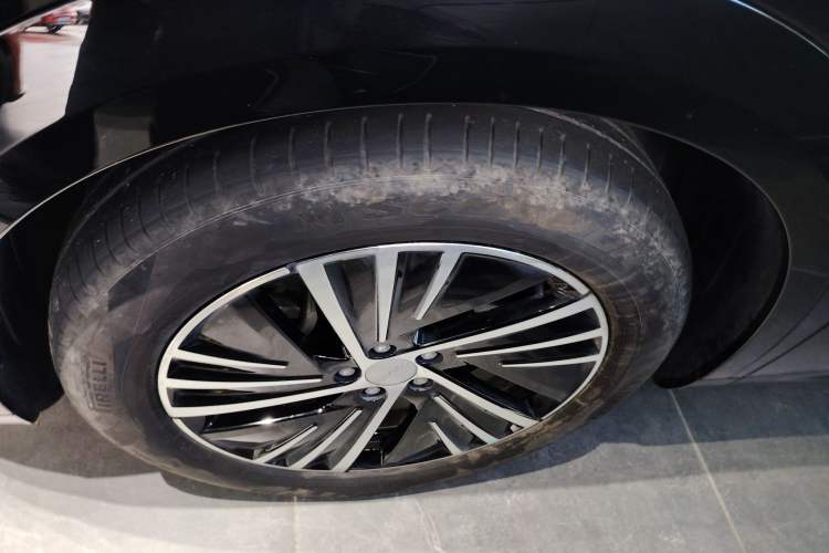 Used Lynk & Co 08 EM-P 2023 245km Ultra-Long Range Halo Exterior 2