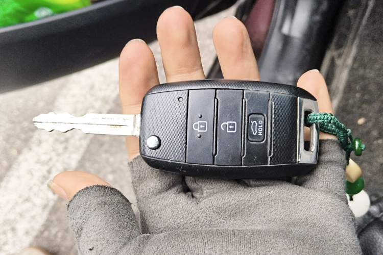 Used Kia K3 2016 1.6L Automatic GL Vehicle Key