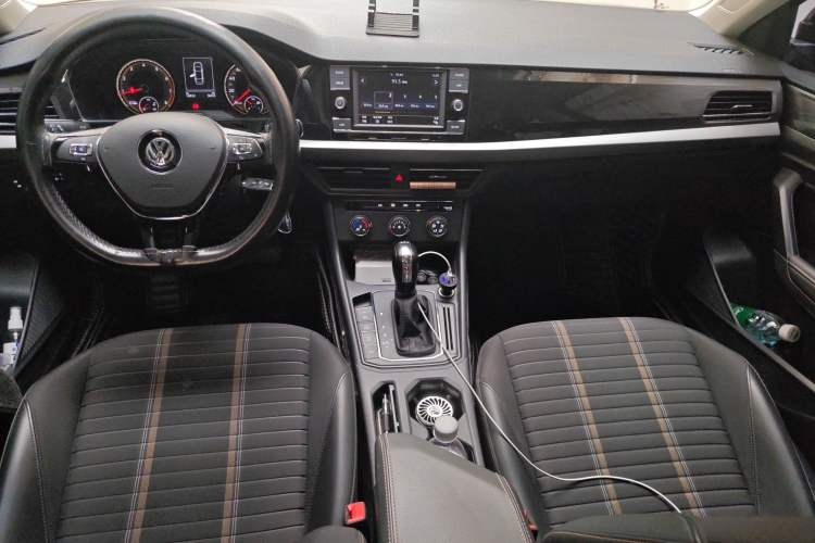 Used Volkswagen Lavida 2019 280TSI DSG Comfort Edition China VI standard Center Console