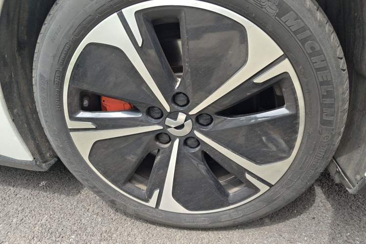Used Nio ET5T 2023 100kWh Touring Right Front Wheel Hub