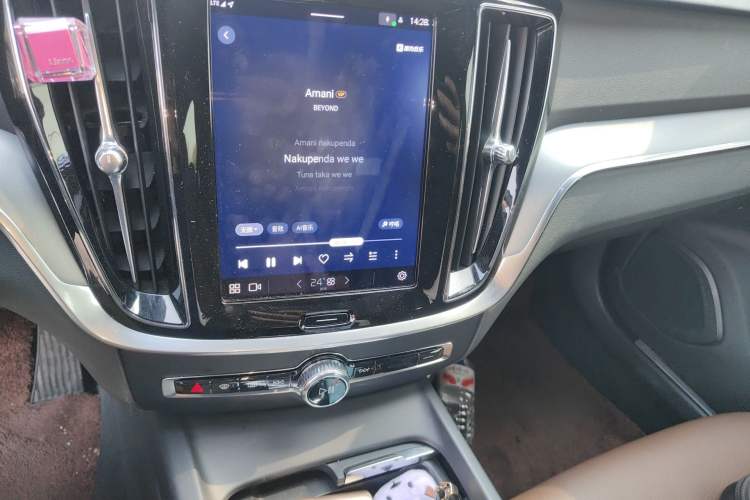 Used Volvo S60 2025 B4 Zhiyi Luxury Edition