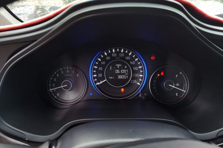 Used Honda Crider 2013 1.8L automatic luxury edition
