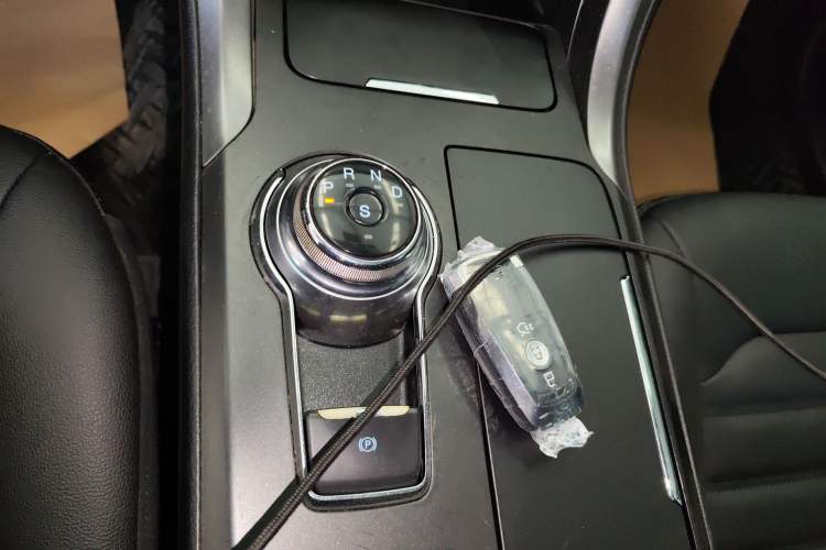 Used Ford Mondeo 2018 EcoBoost 180 Smart Control Fashion Model China VI Standard