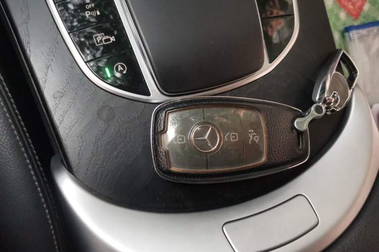 Used Mercedes-Benz C-Class 2020 Restyled C 200 L Fashion Edition Sport Version Vehicle Key