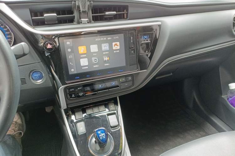 Used Toyota Corolla 2017 Revised Dual-Engine 1.8L E-CVT Luxury Edition Audio And AC Panel