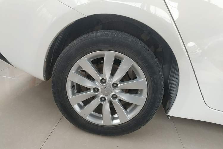 Used Kia K3 2015 1.6L Automatic GL
