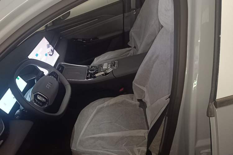 Used Geely Galaxy L6 2025 EM-i 140km Explorer+ Edition