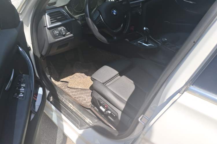 Used BMW 3 Series 2018 320Li Fashion Model
