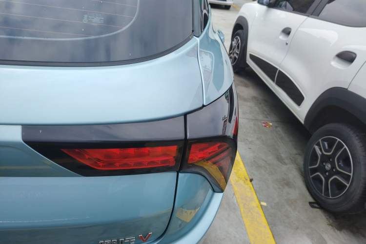 Used NETA V 2022 Long-Range Industry Custom Edition Right Rear Taillight