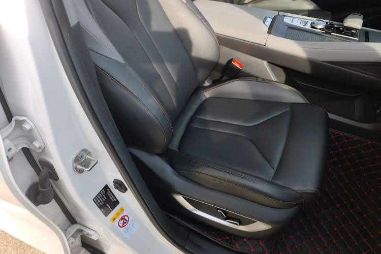 Used Changan CS75 PLUS 2022 2nd Generation 1.5T Automatic Luxury Edition
