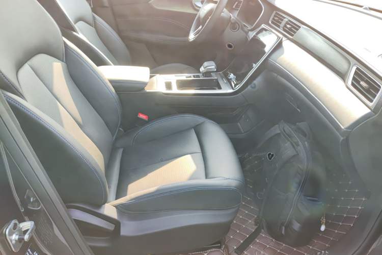 Used Roewe RX5 2025 PLUS 330TGI Automatic Trendsetting Smart Edition Right Front Seat