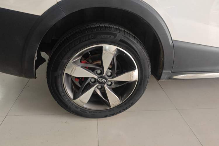 Used JAC Refine S3 2017 1.6L CVT Smart Connect Model