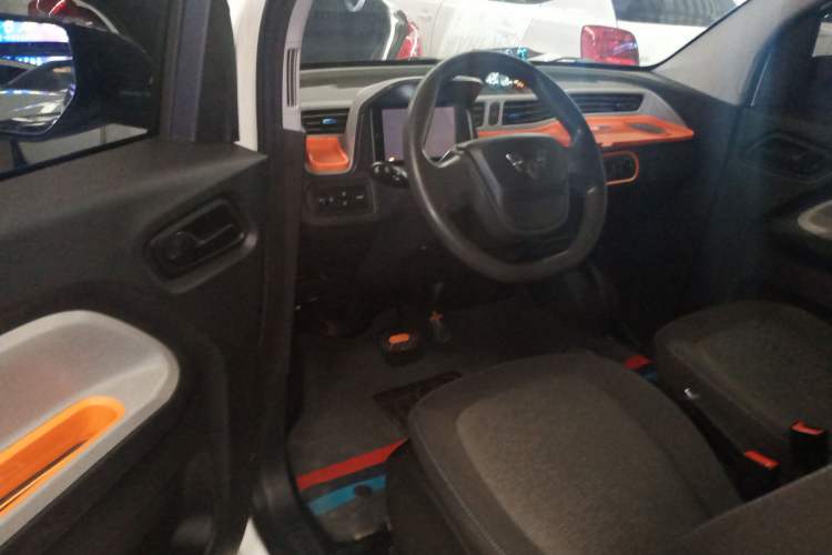 Used Wuling Hongguang MINIEV 2022 Easy Version Lithium Iron Phosphate Driver Seat