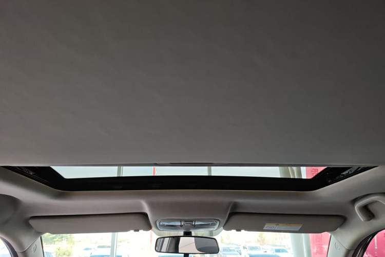 Used CHANGAN CS75 2016 1.8T Automatic Elite Model China V Standard
