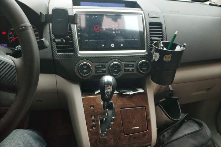 Used Mazda 8 2011 2.3L Ultimate Edition