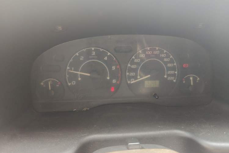 Used JMC Transit 2019 2.8T Commercial Version Short Wheelbase Low Roof 6-Seater China VI Emission Standard JX493