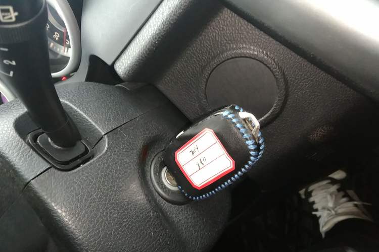 Used Bestune X80 2013 2.0L automatic comfort version Vehicle Key